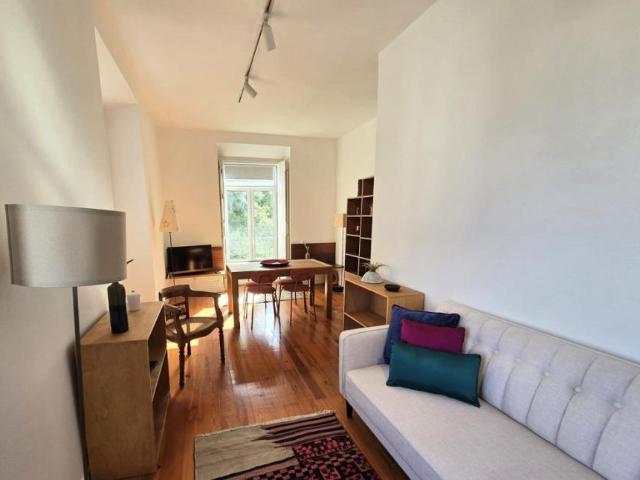 Apartamento alugar em Estrela, Lisboa
