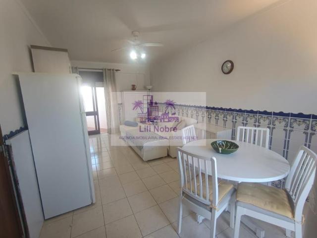 Apartamento venda em Quarteira, Loulé