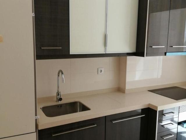 Apartamento alugar em Parque das Nações, Santiago Dos Velhos