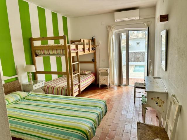 Quarto alugar em Luz, Lagos