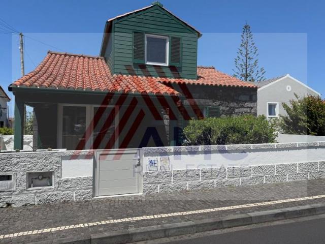 Casa venda em Açores, Madalena