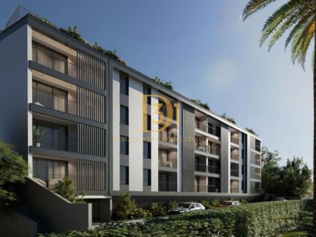 Apartamento venda em Espírito Santo e Calçada, Câmara De Lobos