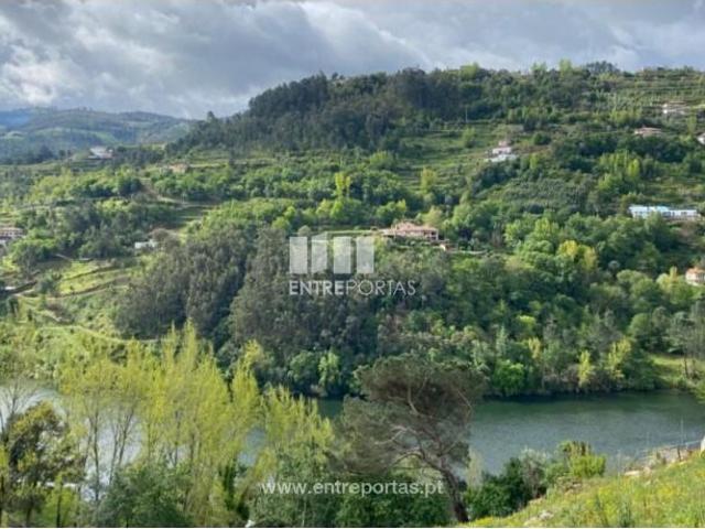 Casa venda em São Lourenço do Douro, Porto