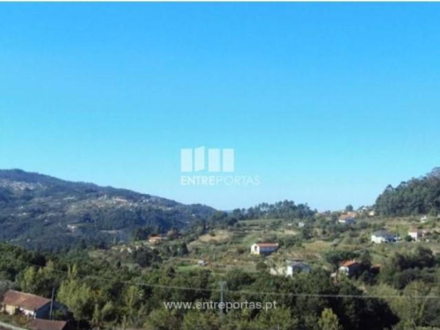 Casa venda em Loureiro, Sande e São Lourenço do Douro