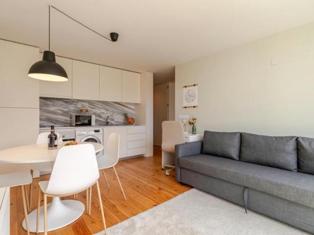 Apartamento alugar em Basílio Teles, Porto