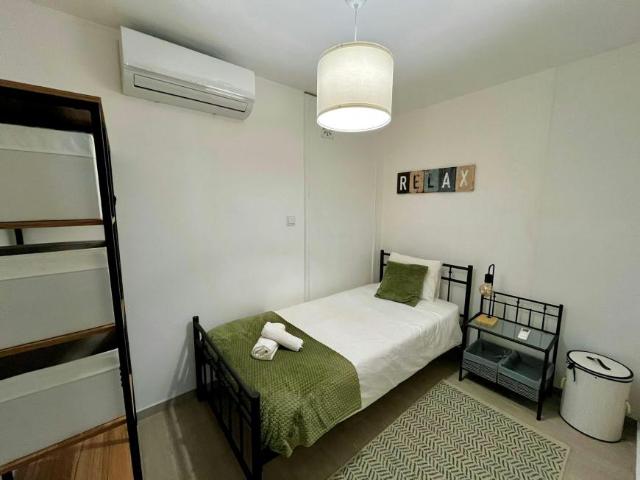 Quarto alugar em Avilhó, Porto