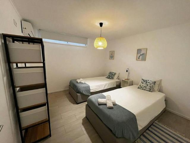 Quarto alugar em Avilhó, Porto
