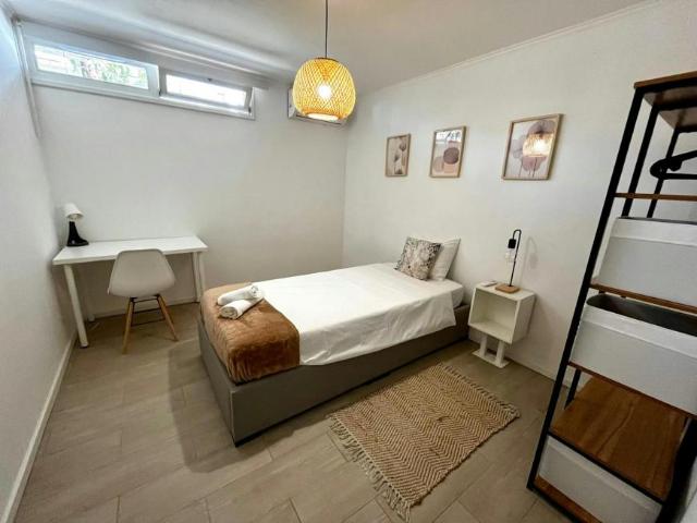 Quarto alugar em Avilhó, Porto