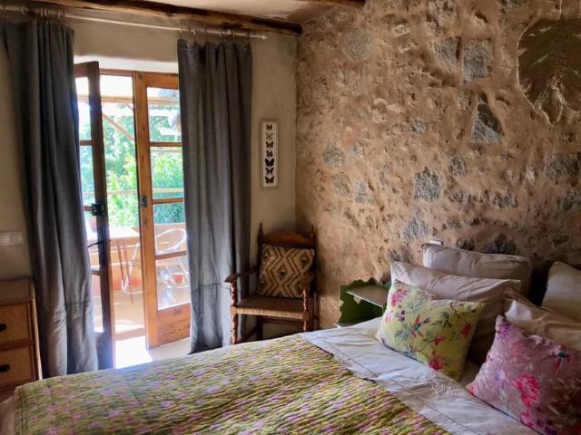 Quarto alugar em Ceiceira, Monchique