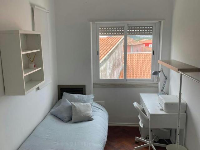 Quarto alugar em Armés, Terrugem