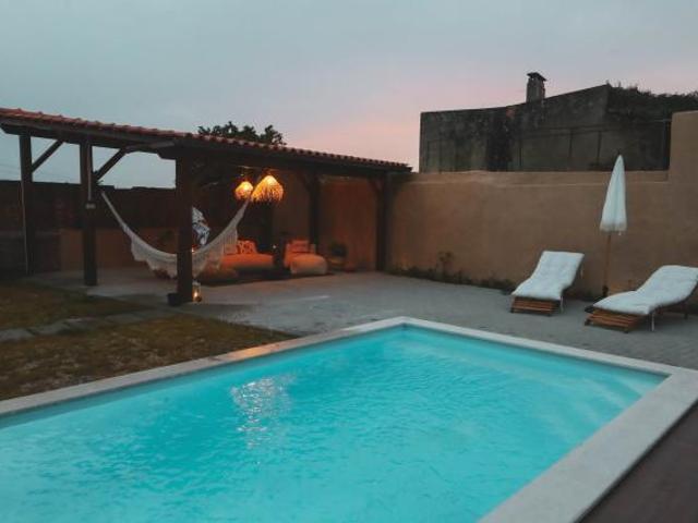 Casa alugar em Pederneira, Leiria