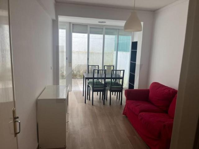Apartamento alugar em Núcleo Urbano Histórico de Algés, Oeiras
