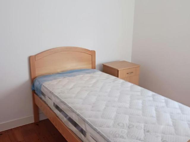 Quarto alugar em Baixa de Algés, Oeiras