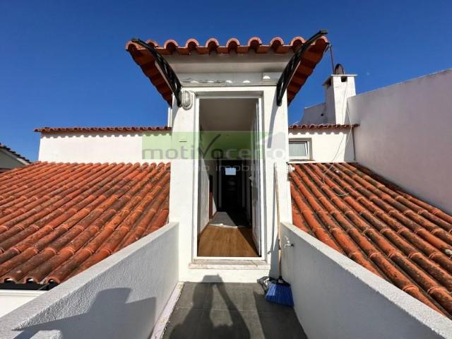 Apartamento alugar em Bairro Autoconstrução, Oeiras