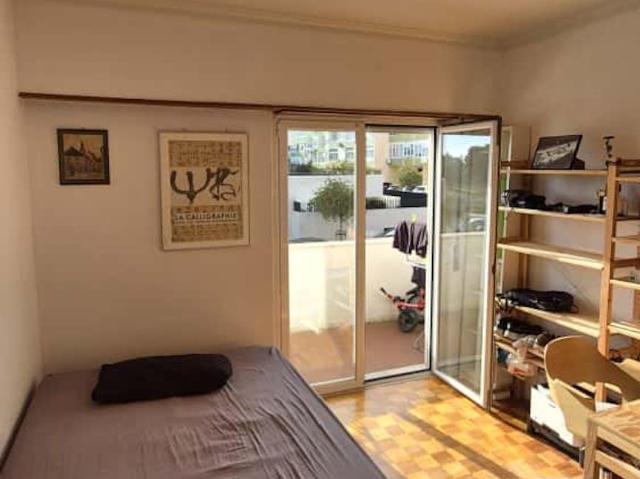 Quarto alugar em Oeiras, Lisboa