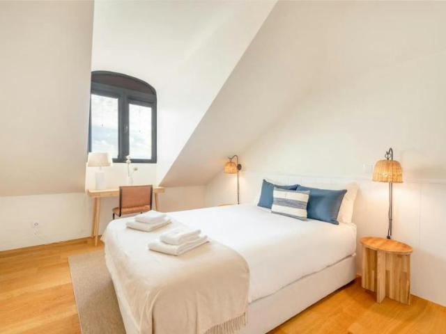 Apartamento alugar em Núcleo Urbano Histórico de Paço de Arcos, Oeiras