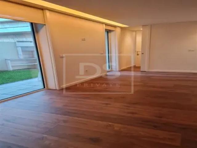 Apartamento venda em Porto