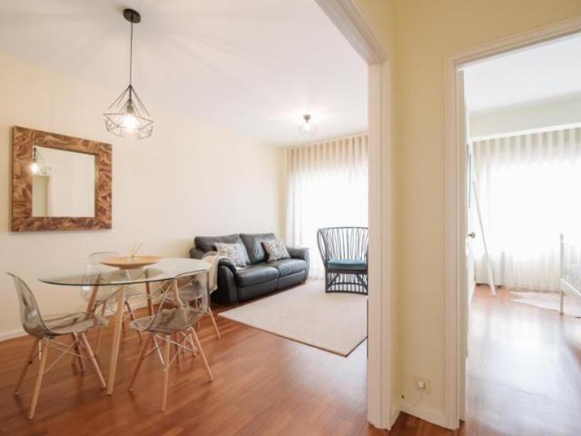 Apartamento alugar em Basílio Teles, Porto