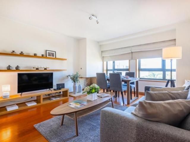 Apartamento alugar em Porto, Aldoar
