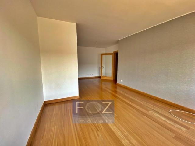 Apartamento alugar em Ouro, Porto