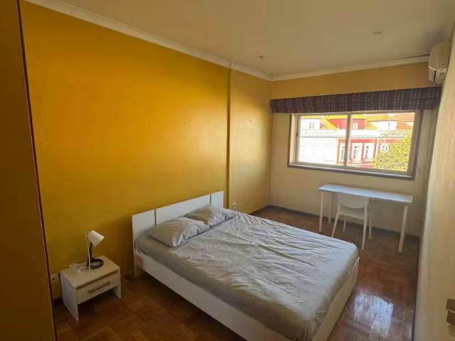 Quarto alugar em Porto