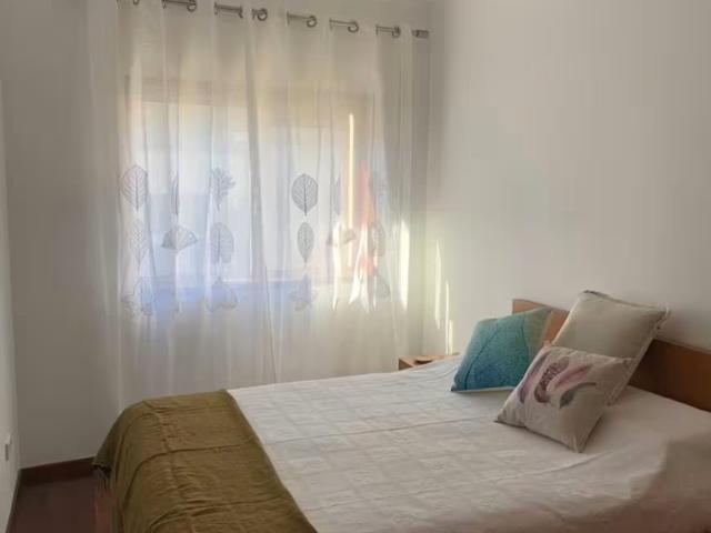 Quarto alugar em Porto, Aldoar