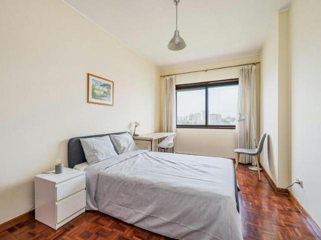 Quarto alugar em Campo Alegre, Porto