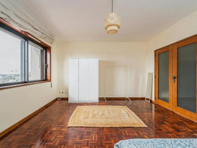 Quarto alugar em Campo Alegre, Porto