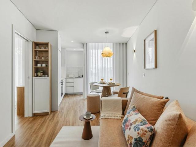 Apartamento alugar em Porto, Lordelo Do Ouro