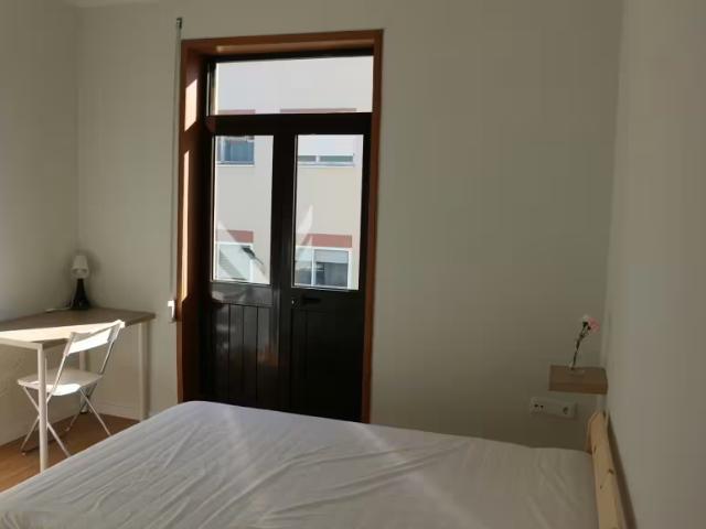 Quarto alugar em Porto