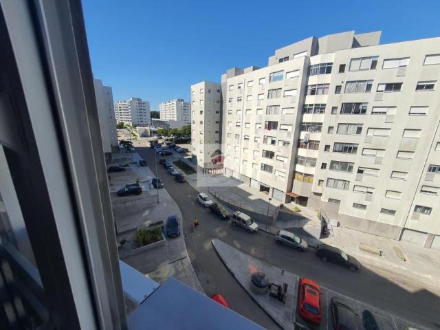 Apartamento alugar em Vilar de Andorinho, Vila Nova De Gaia