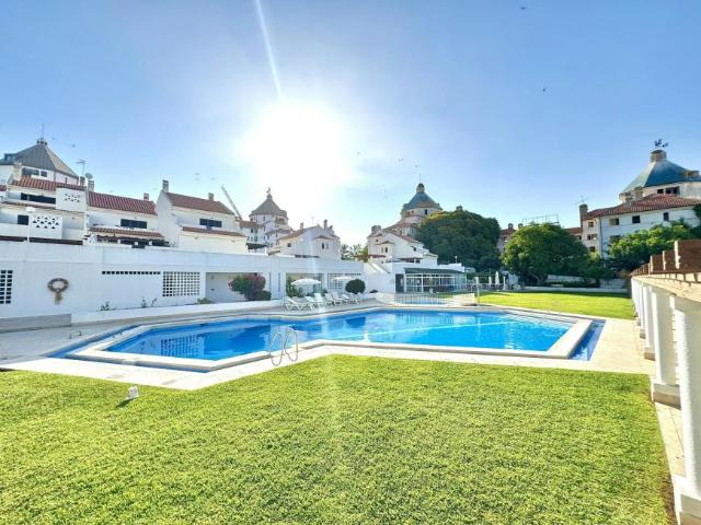 Apartamento alugar em Quarteira, Loulé