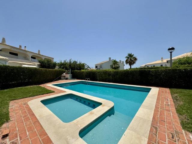 Apartamento alugar em Quarteira, Loulé
