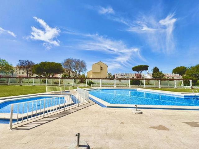Apartamento alugar em Quarteira, Vilamoura