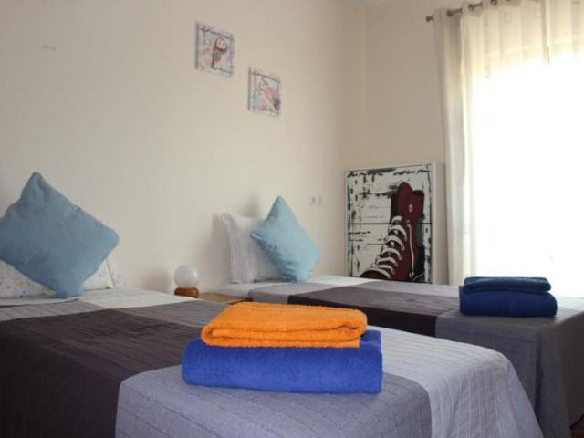 Room alugar em Quarteira