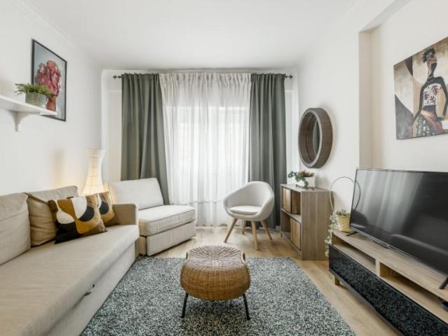 Apartamento alugar em Casal das Bautas, Queluz
