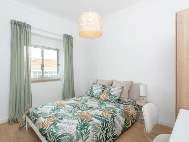 Quarto alugar em Vale de Carenque, Sintra