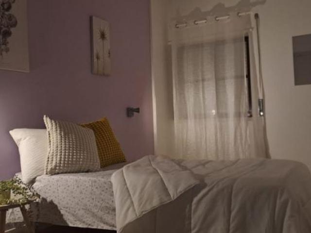 Room alugar em Ramada, Bairro Galo de Pêra