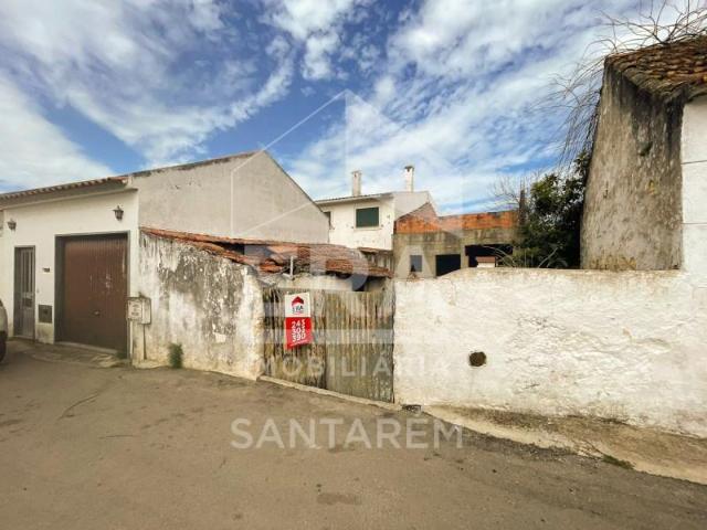 Casa venda em Casais de Maria Delfina, Santarém