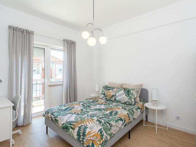 Quarto alugar em Fernão Ferro, Seixal