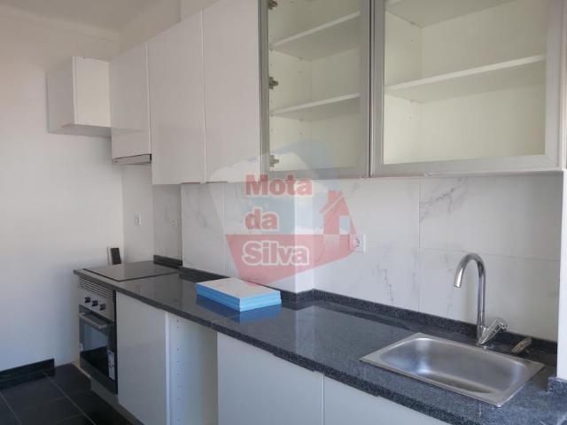 Apartamento alugar em Alembrança, Almada