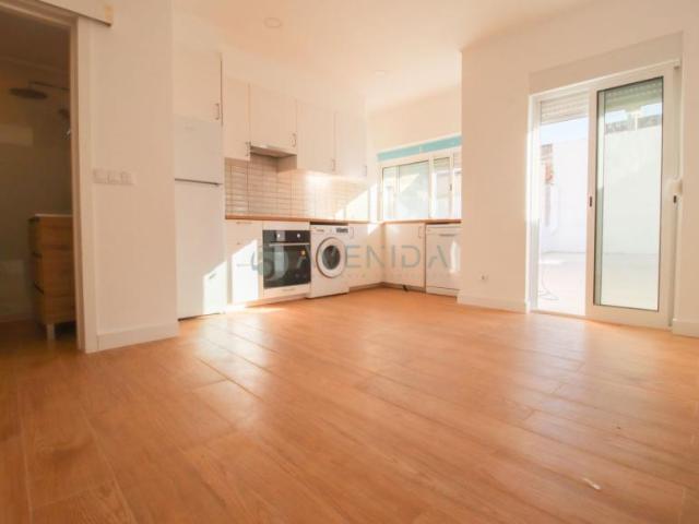 Apartamento venda em Baixa da Banheira e Vale da Amoreira, Moita