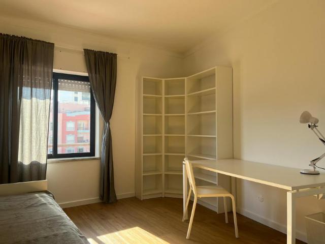 Quarto alugar em Arangues, Setúbal