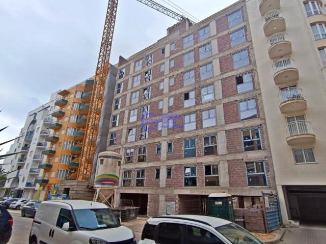 Apartamento venda em Armação De Pêra, Faro