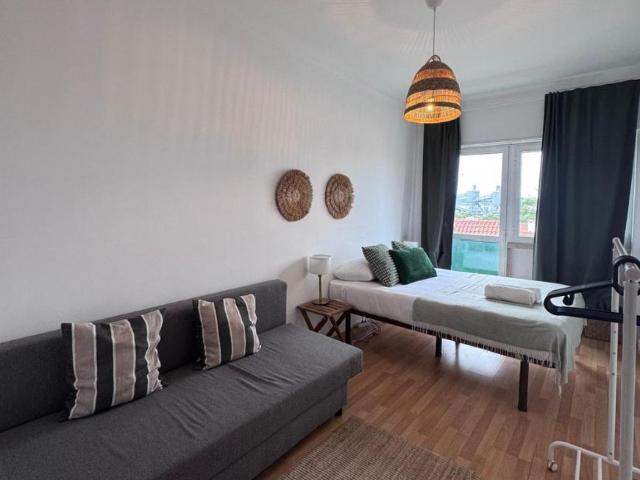Quarto alugar em Bairro do Primeiro Torrão, Almada