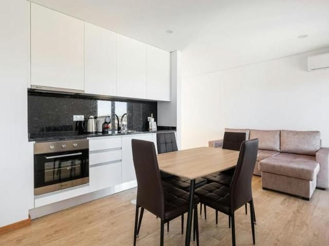 Apartamento alugar em Lugar do Castelo, Vila Nova De Gaia