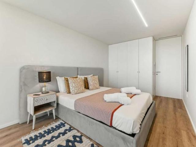 Apartamento alugar em Vila Nova De Gaia, Porto