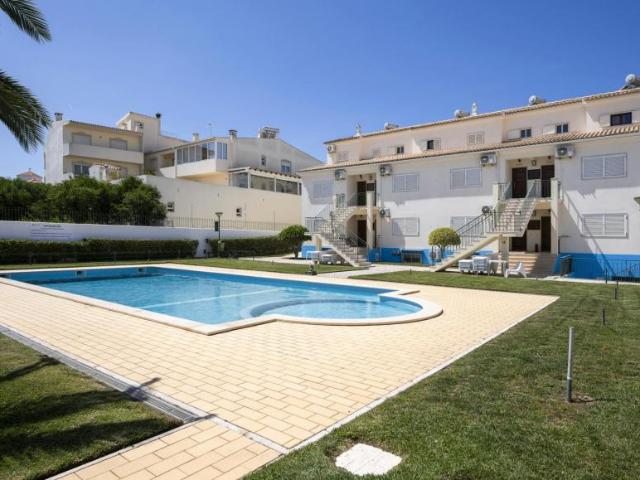 Apartamento alugar em Quarteira, Loulé