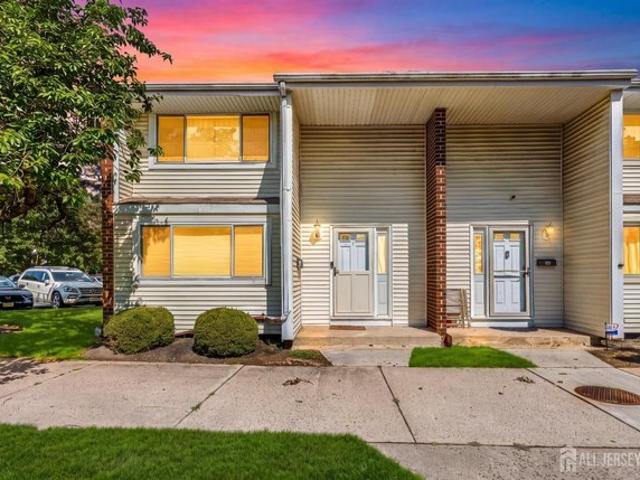 Townhouse for sale in Dayton, New Jersey