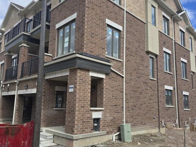 Townhouse for sale in Woburn, Ontario